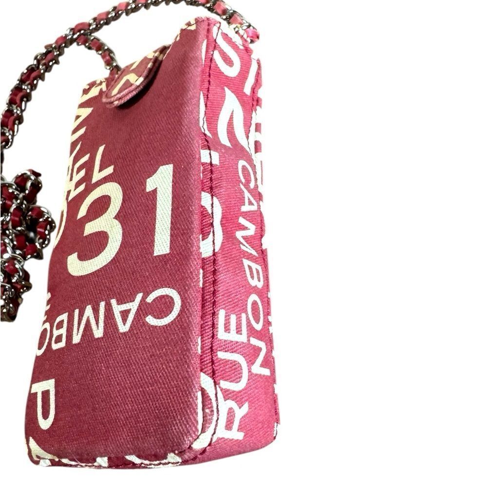 CHANEL Red White Canvas 31 Rue Cambon By The Sea Crossbody Phone - Picture 8 of 9